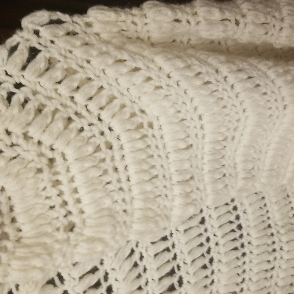 CORE ALLURE❣️Absolutely delightful cape - Picture 4 of 8